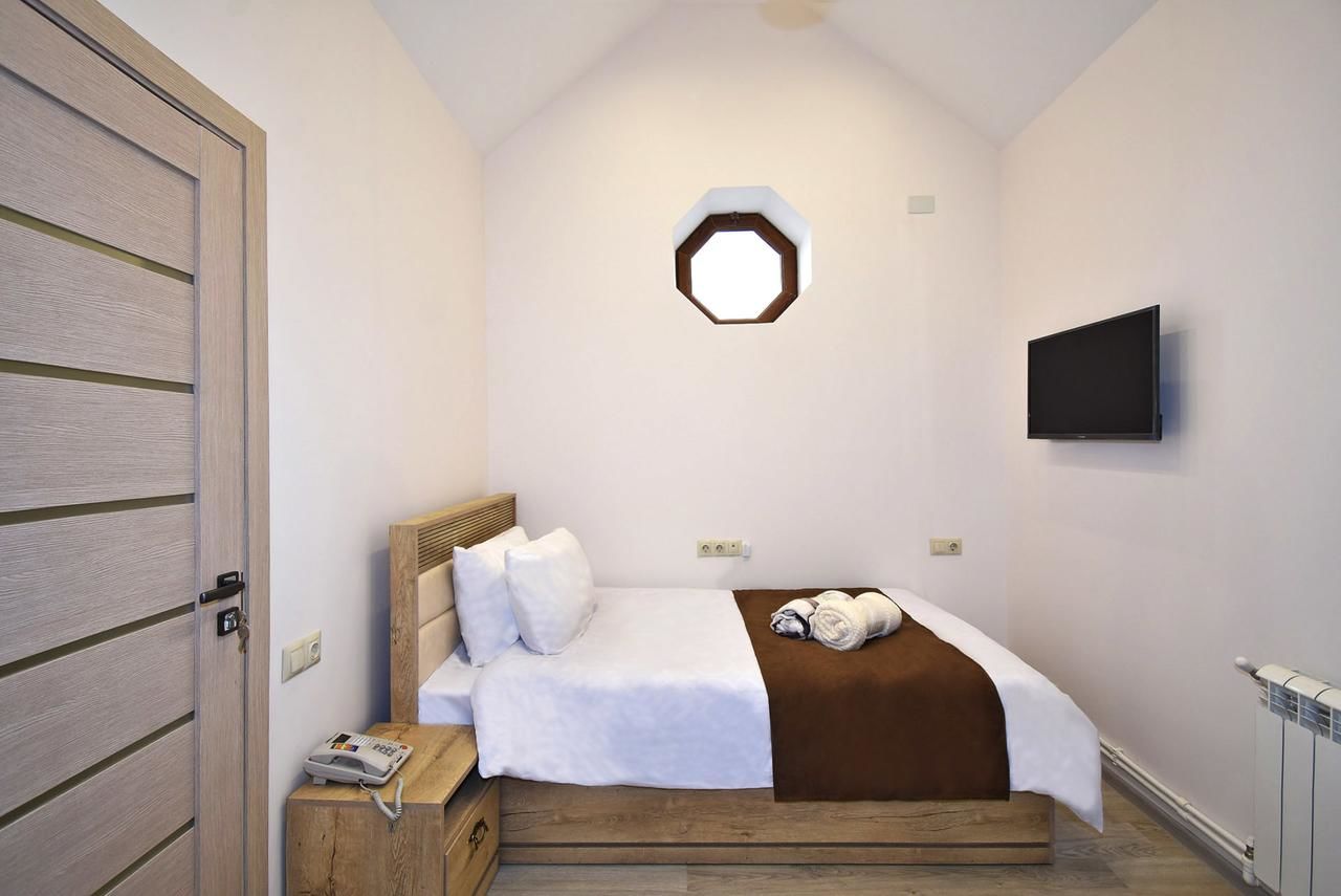 Отель Patriott Hotel Ереван
