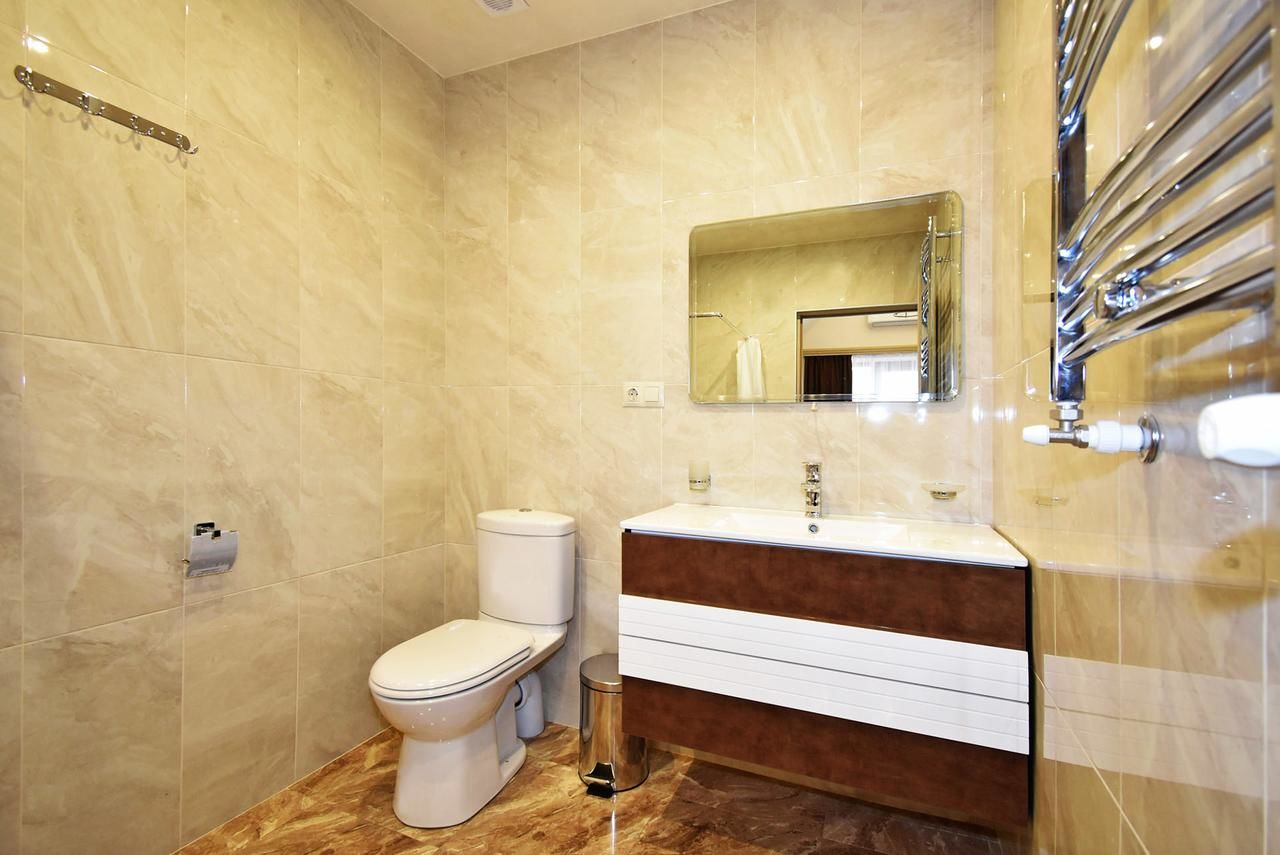 Отель Patriott Hotel Ереван