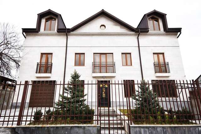 Отель Patriott Hotel Ереван-13